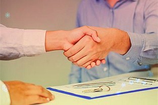 伴随着北京2022年冬奥会的临近已有多家银行推出冬奥会主题信用卡